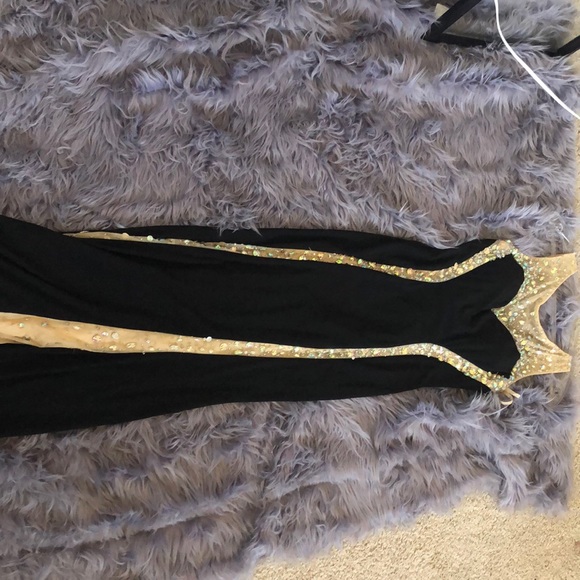 Long sparkly prom dress - Picture 4 of 4